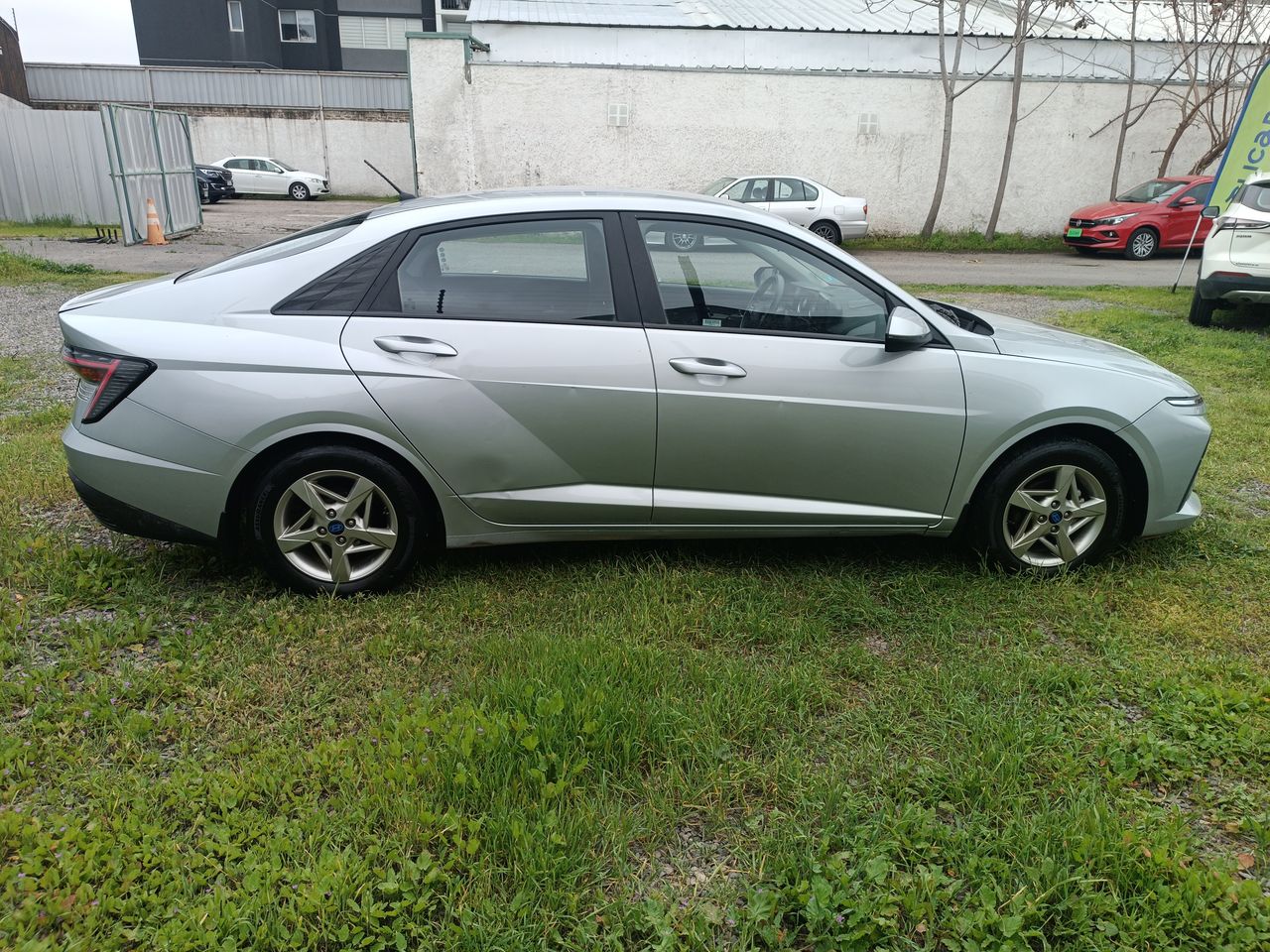 HYUNDAI - 8