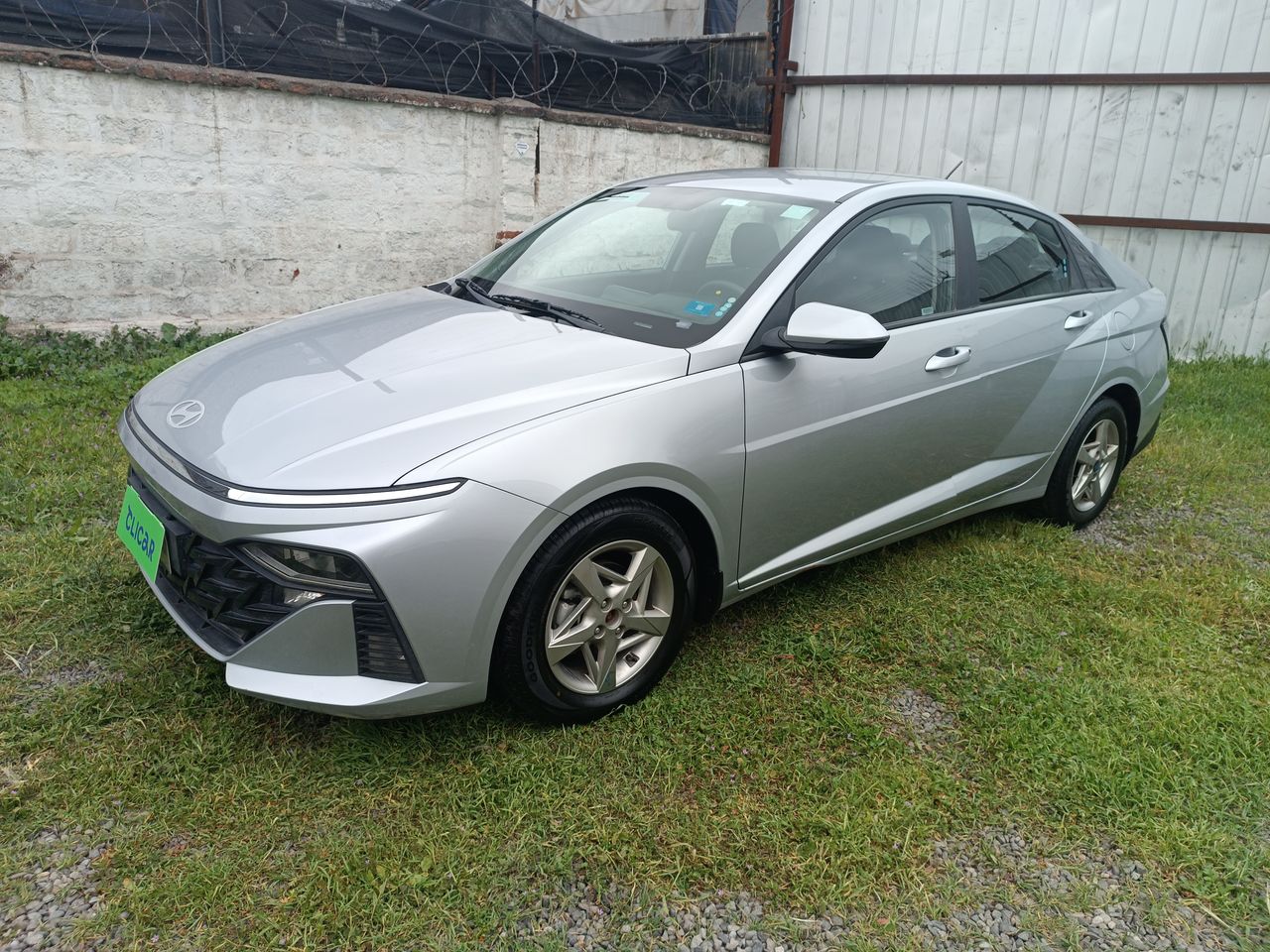 HYUNDAI - 3