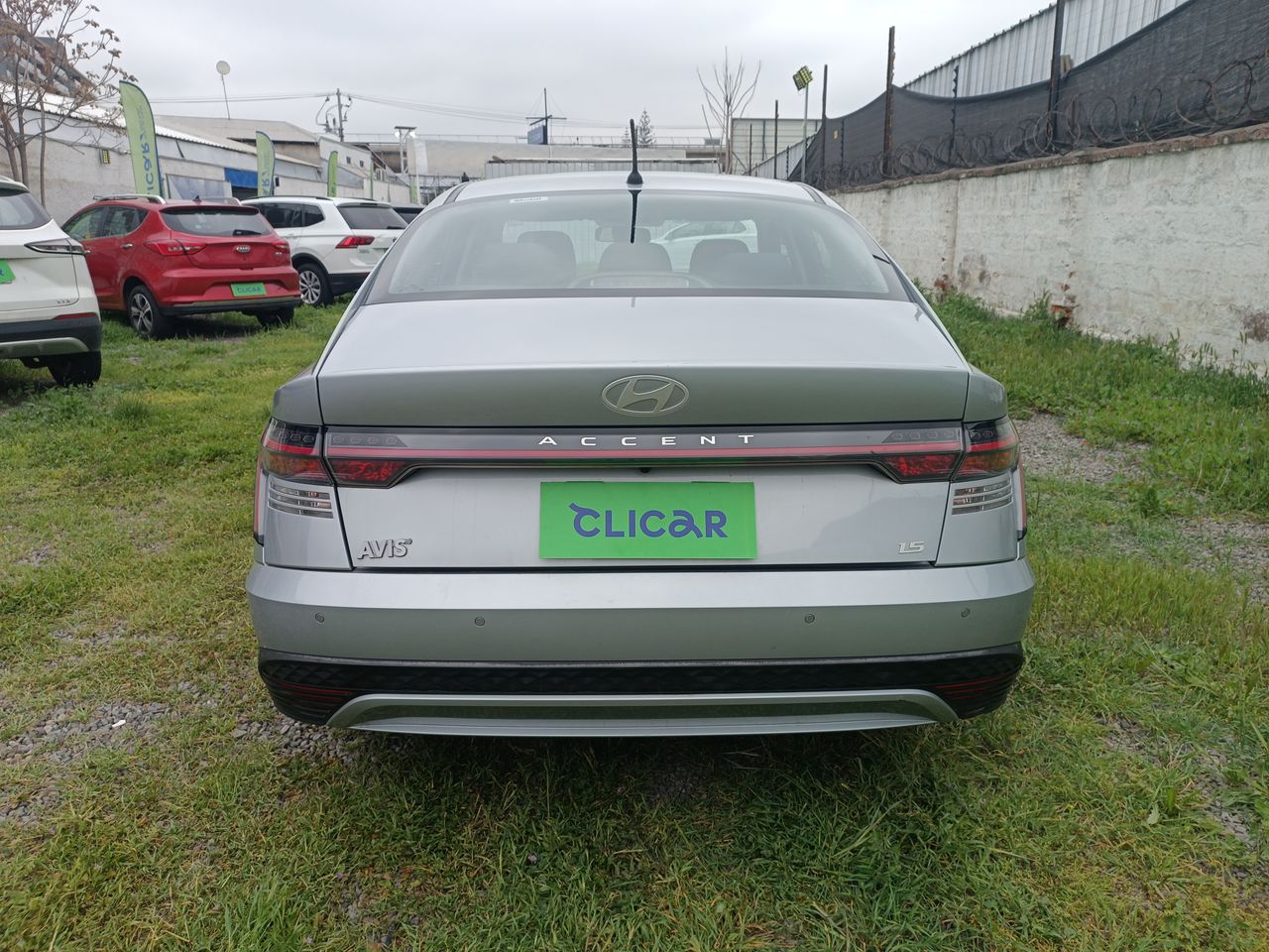 HYUNDAI - 6
