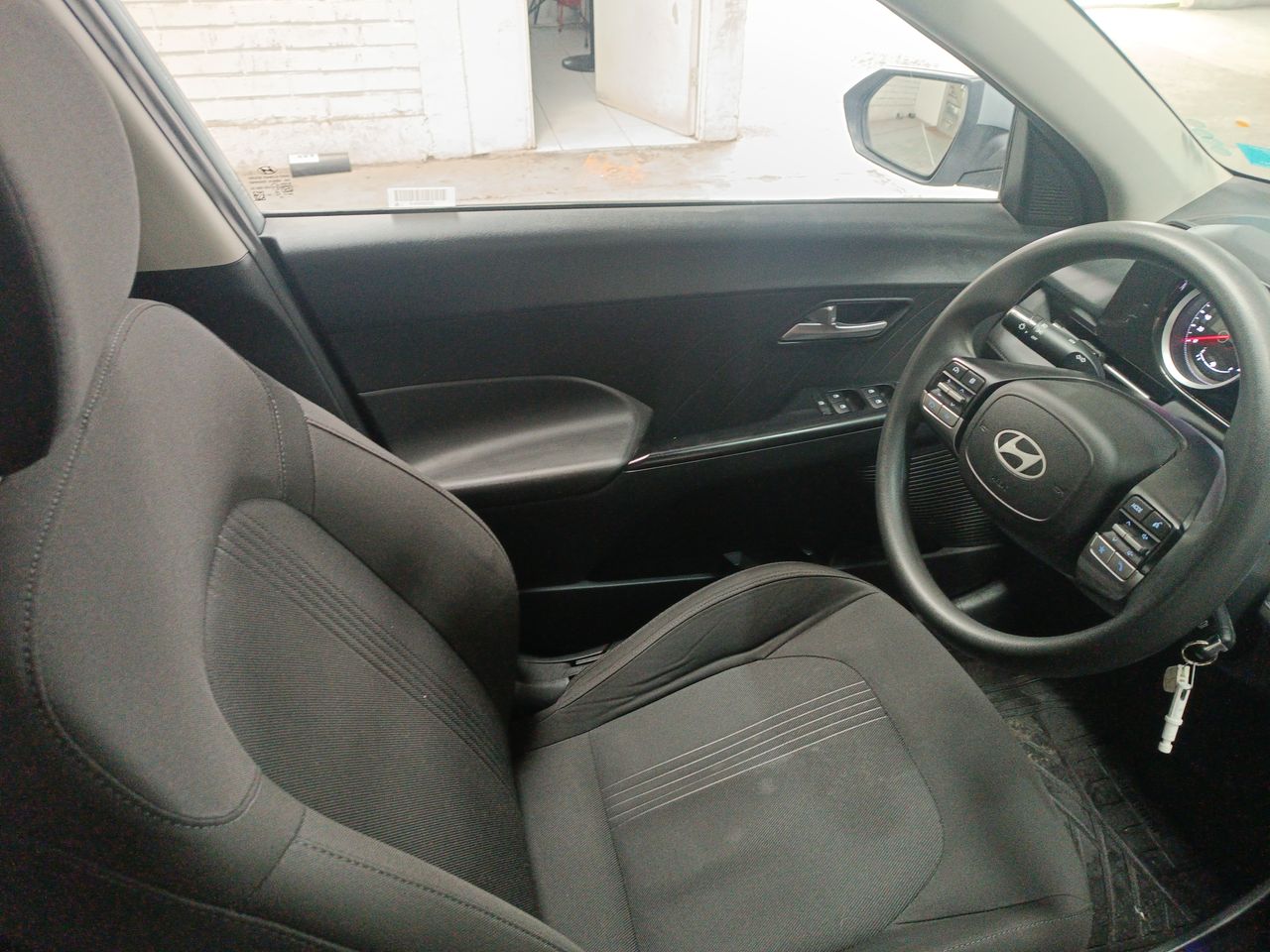 HYUNDAI - 16