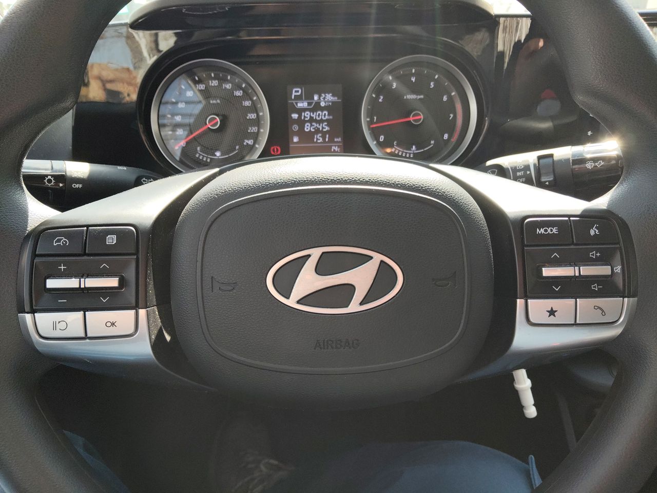 HYUNDAI - 27