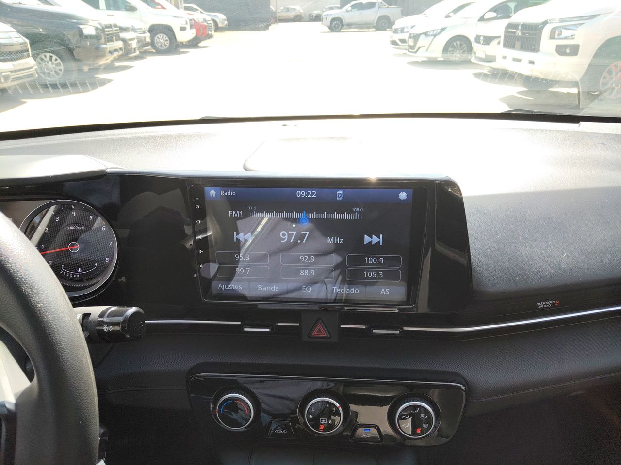 HYUNDAI - 29