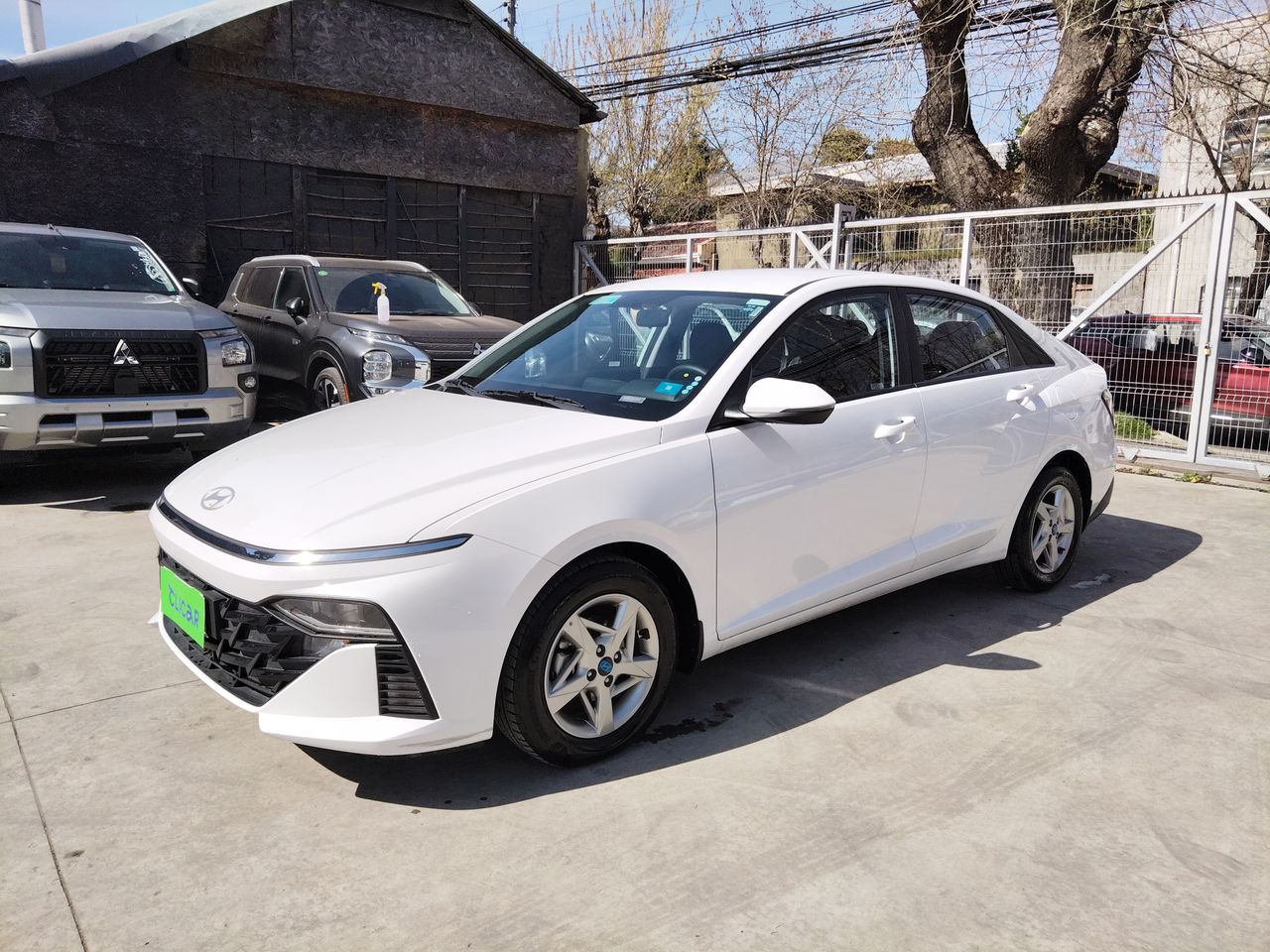 HYUNDAI - 3