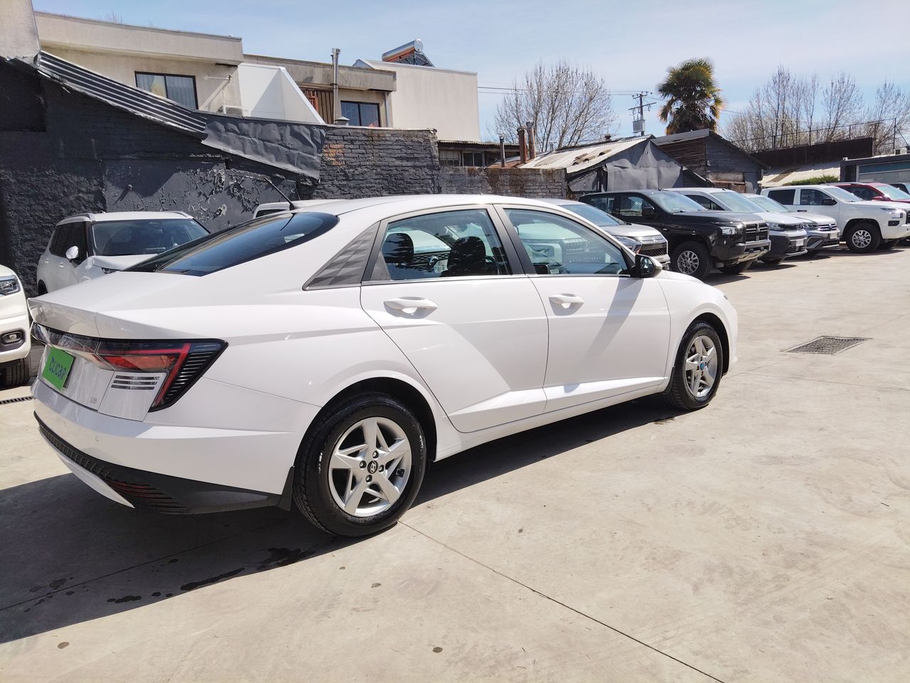 HYUNDAI - 7