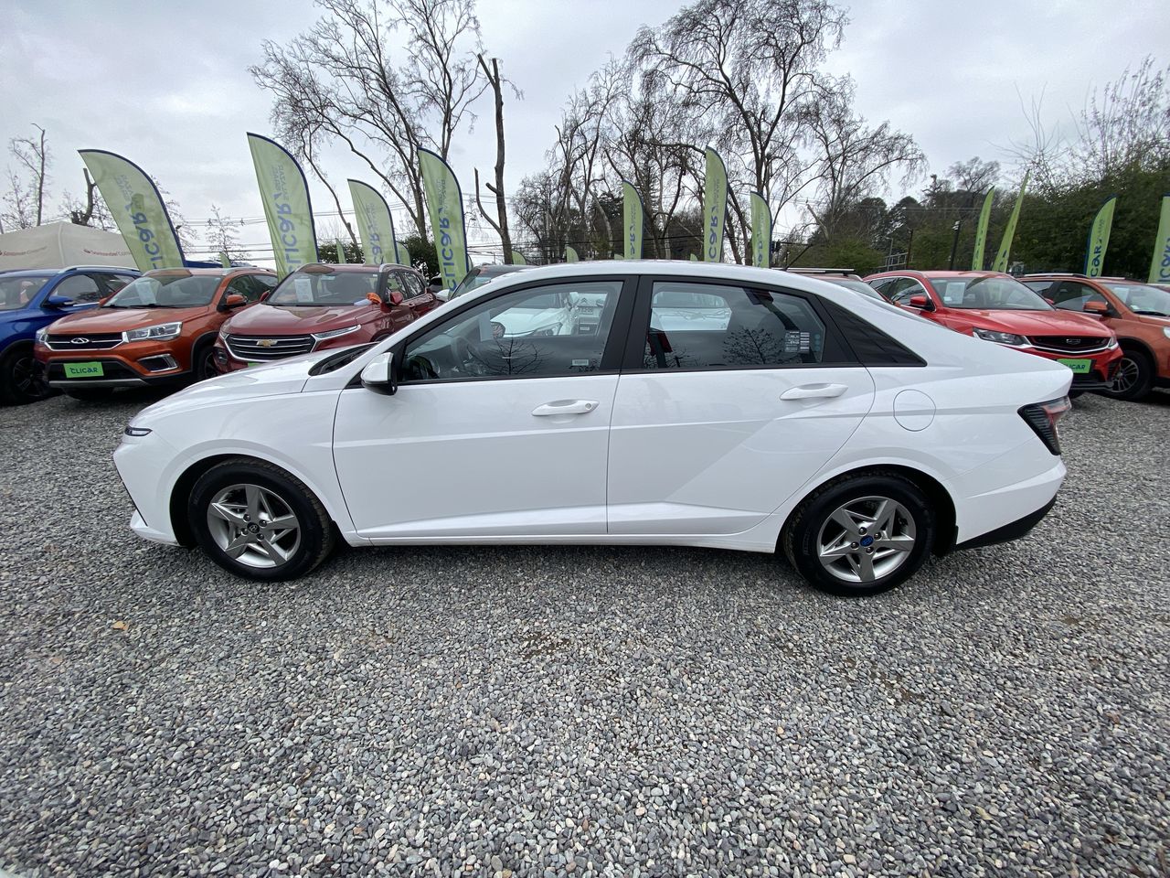 HYUNDAI - 4