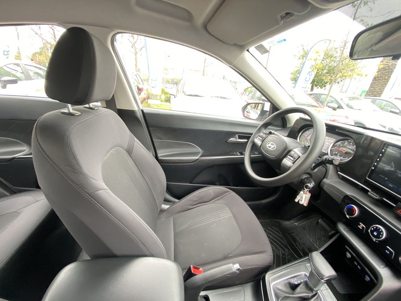 HYUNDAI - 15