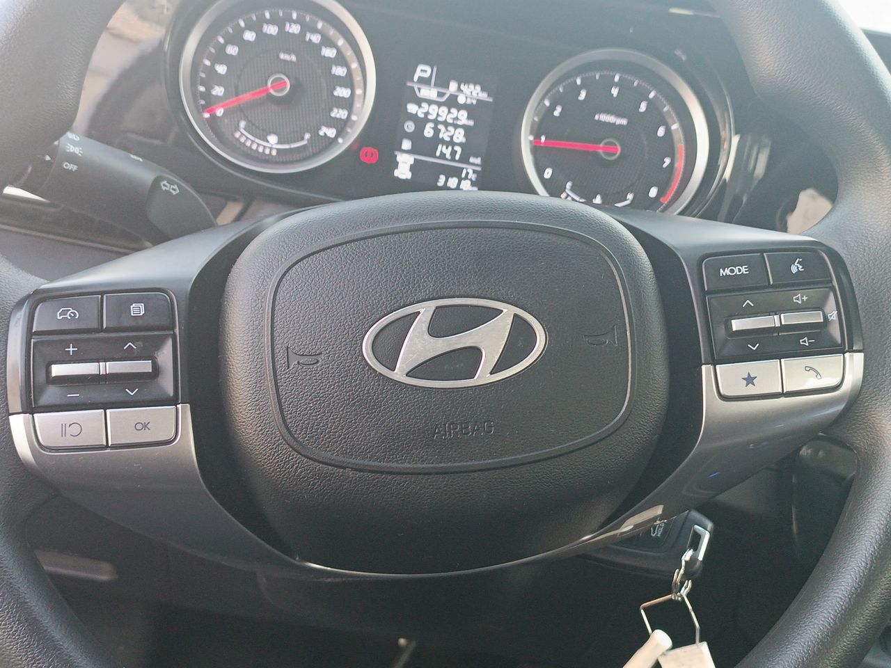 HYUNDAI - 26