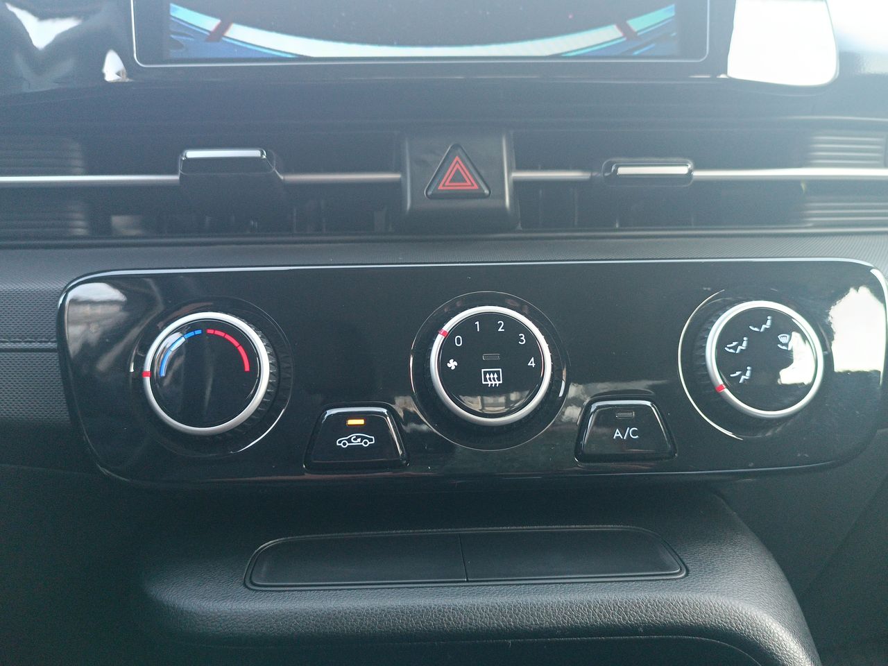 HYUNDAI - 30