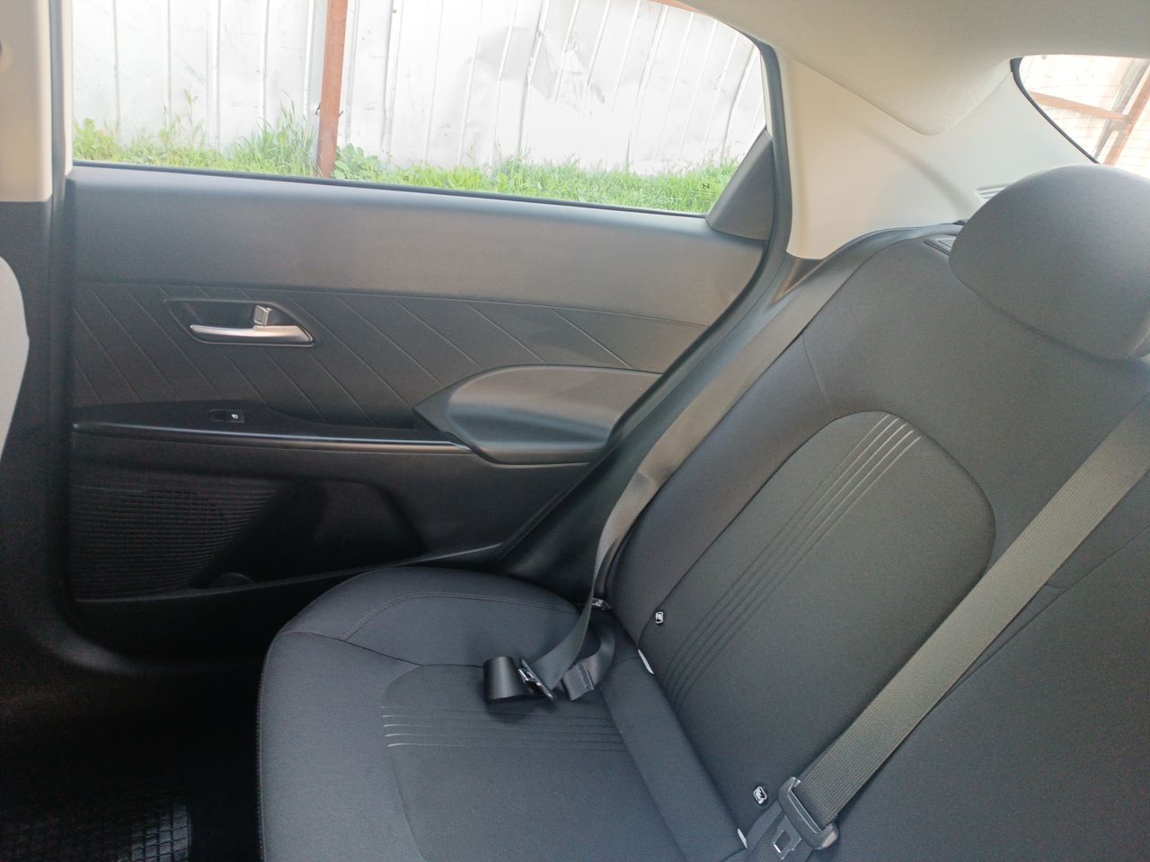 HYUNDAI - 12