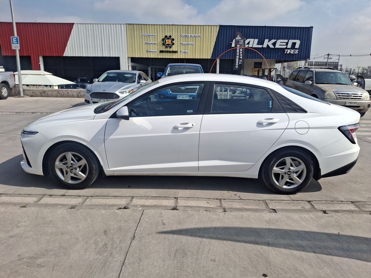 HYUNDAI - 4