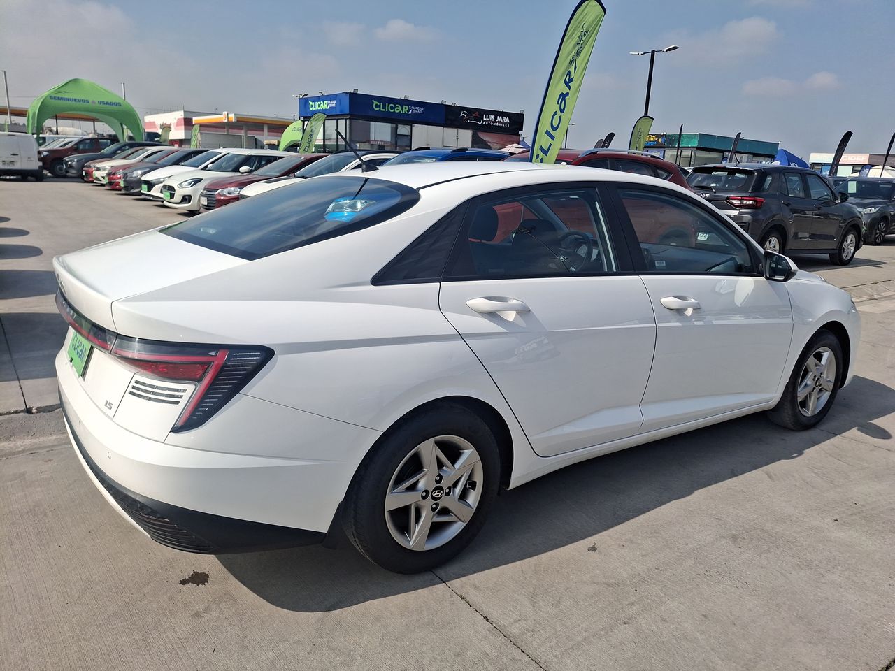 HYUNDAI - 7