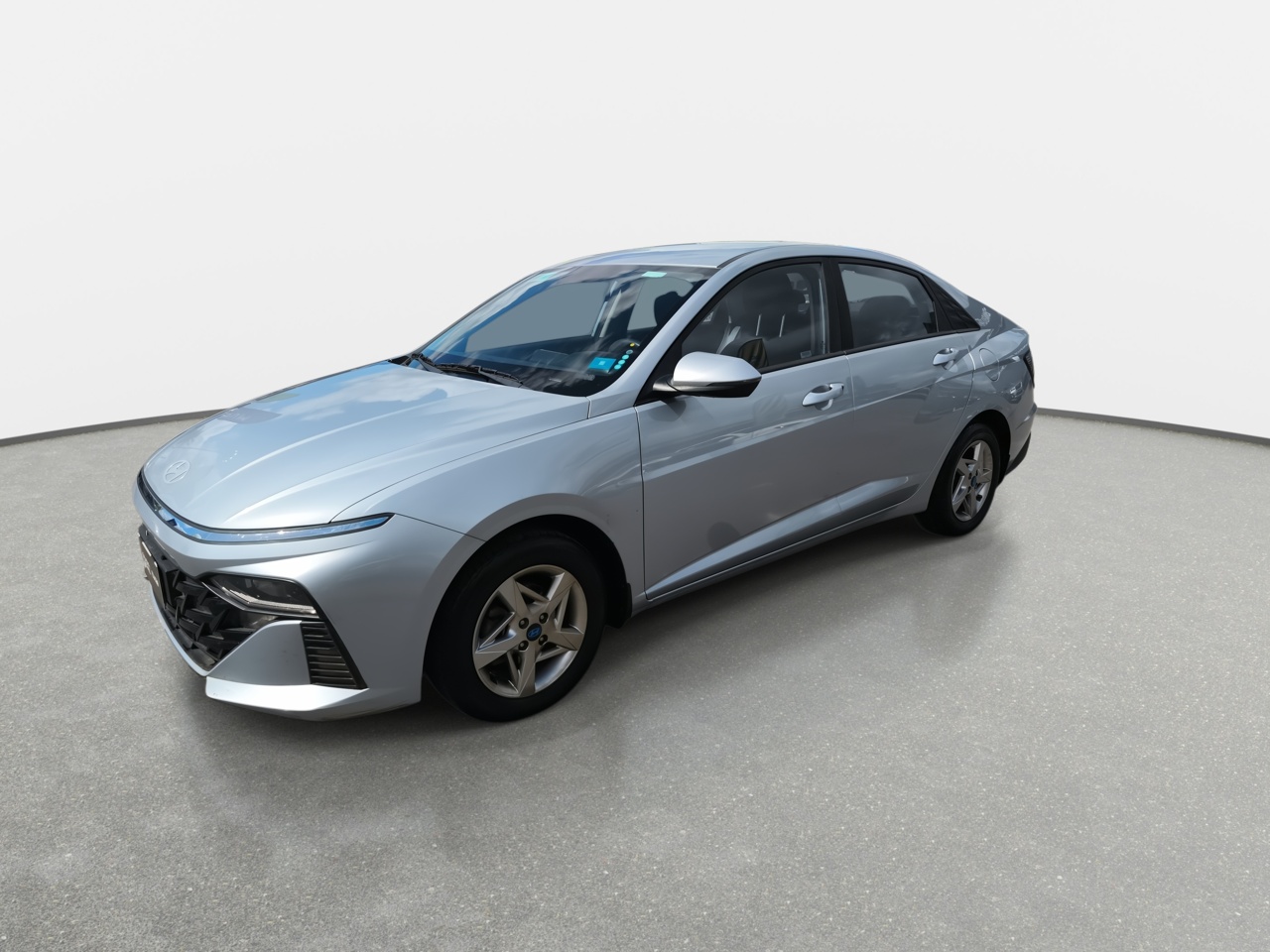 HYUNDAI - 3