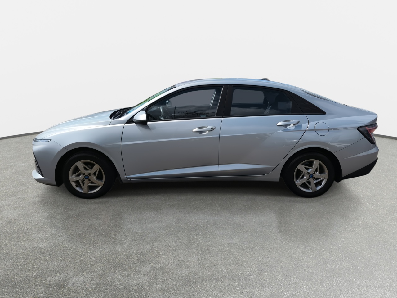 HYUNDAI - 4