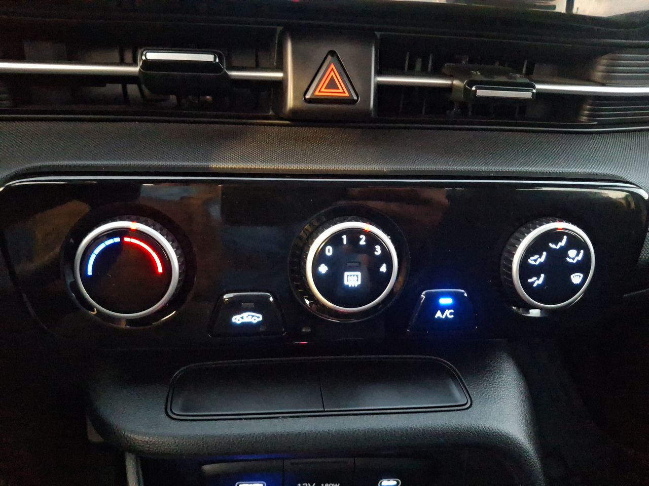 HYUNDAI - 28