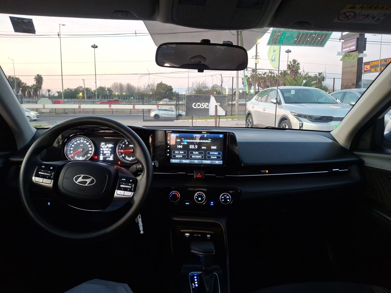HYUNDAI - 30