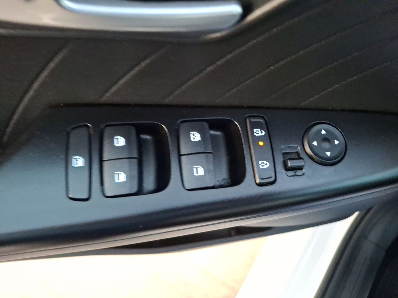 HYUNDAI - 22