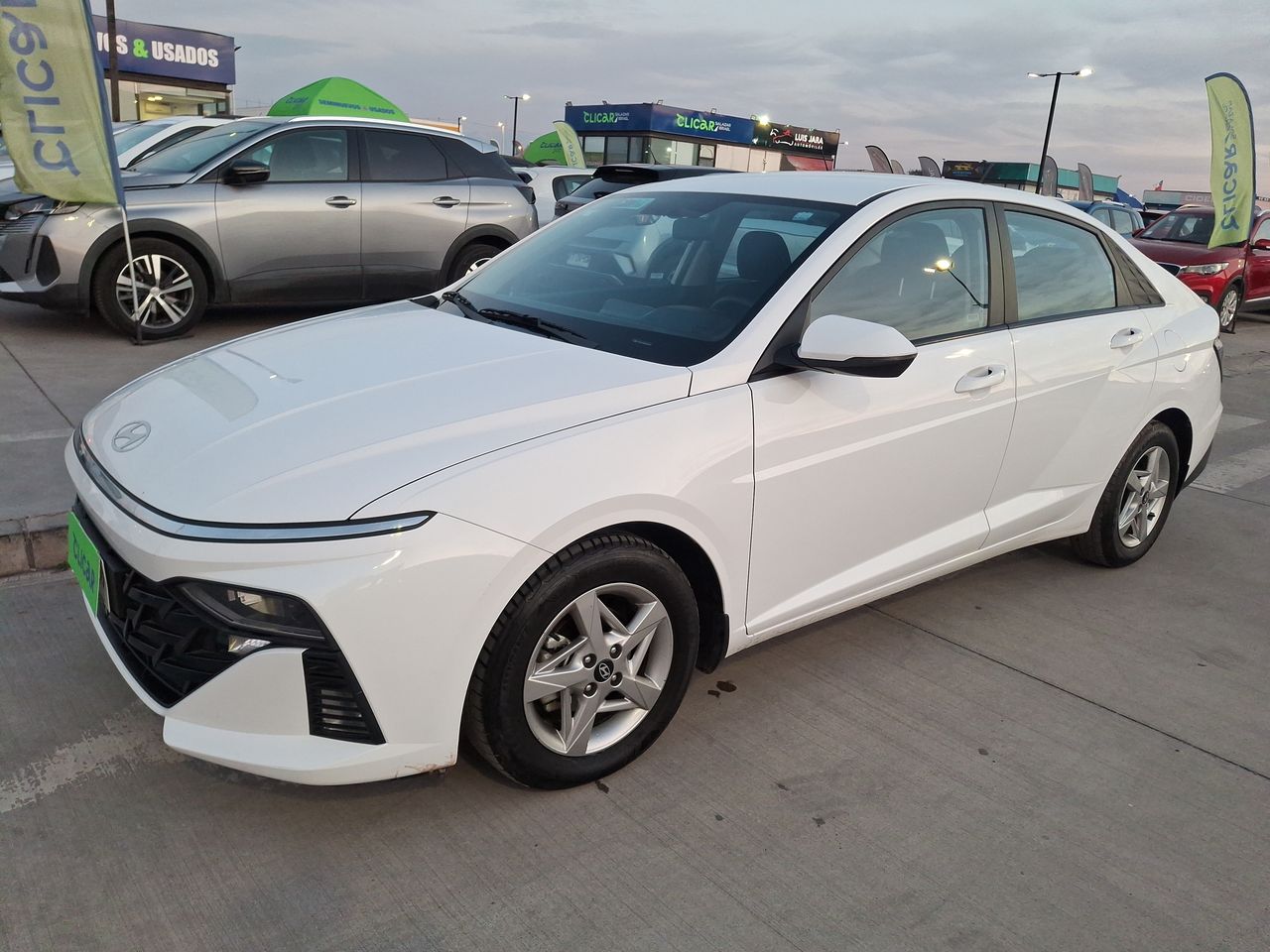 HYUNDAI - 3