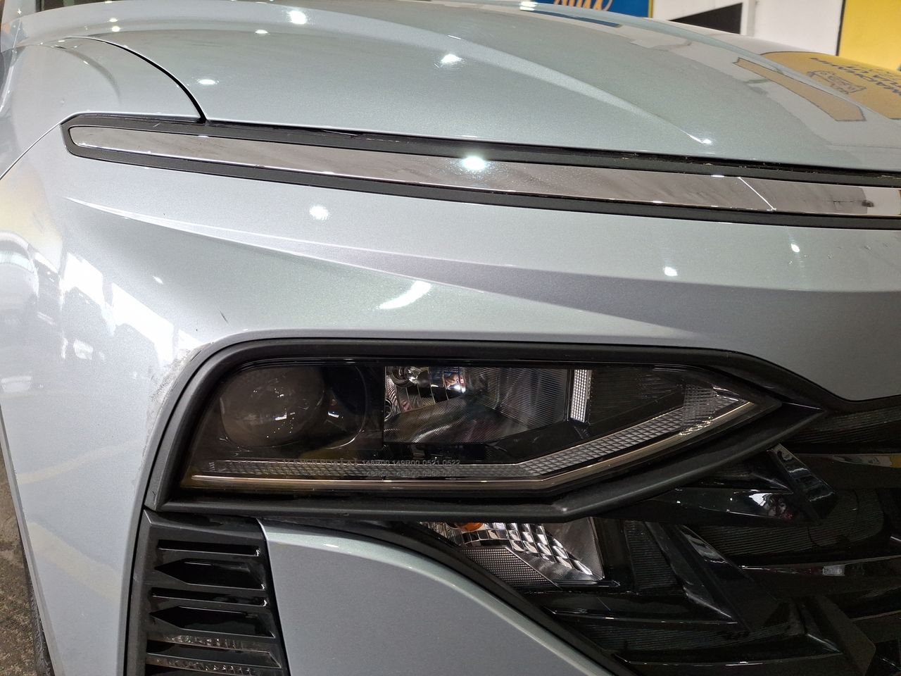 HYUNDAI - 18