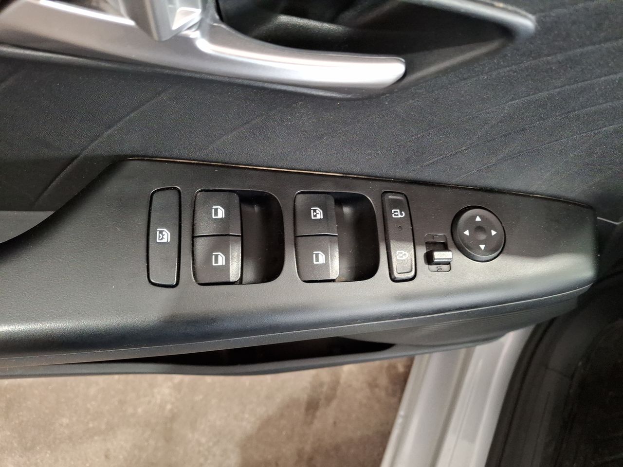 HYUNDAI - 22