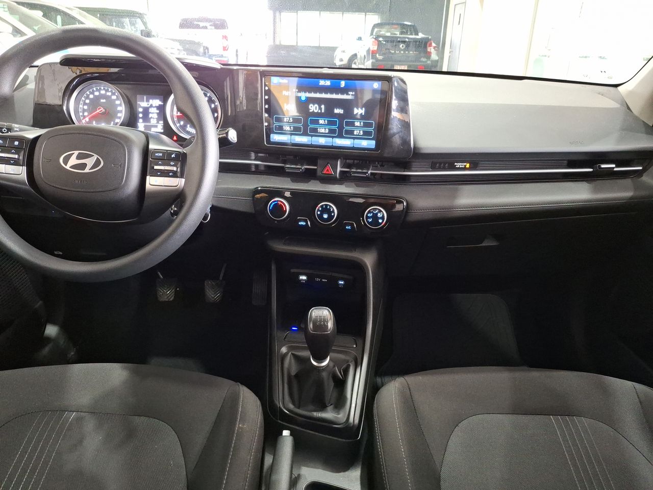 HYUNDAI - 9