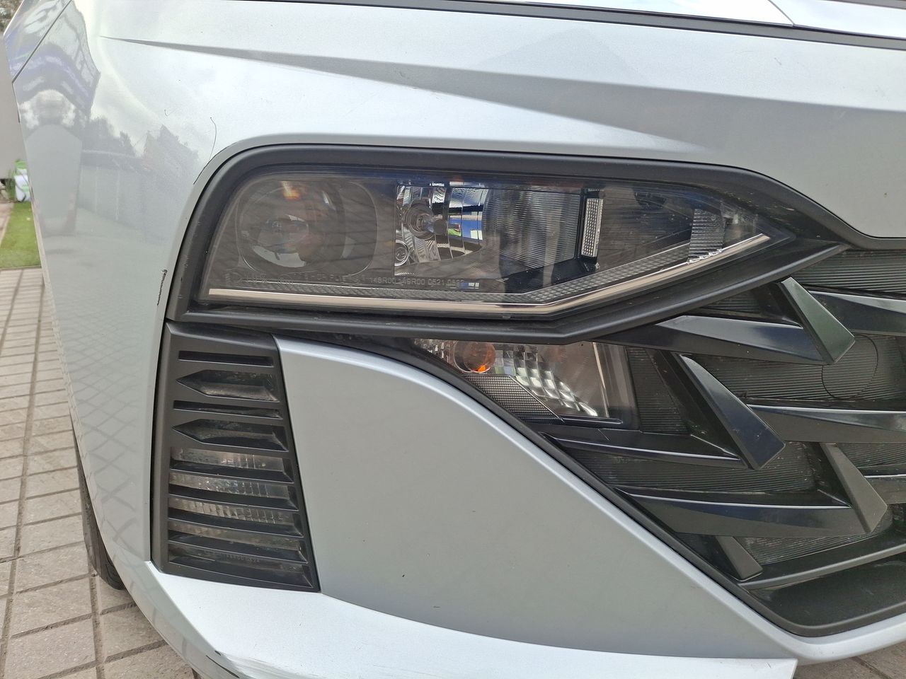 HYUNDAI - 18