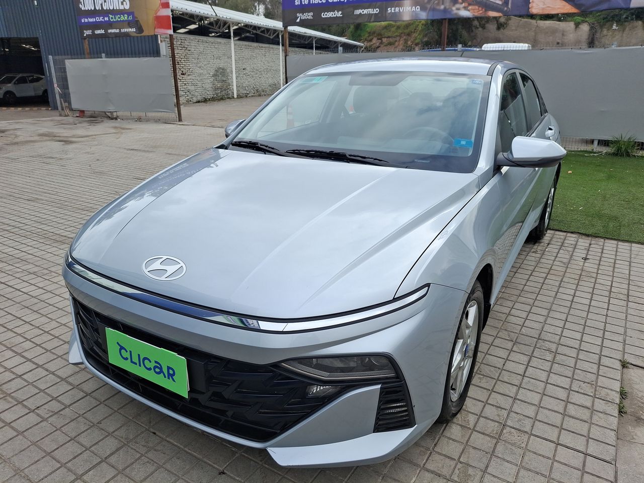 HYUNDAI - 3
