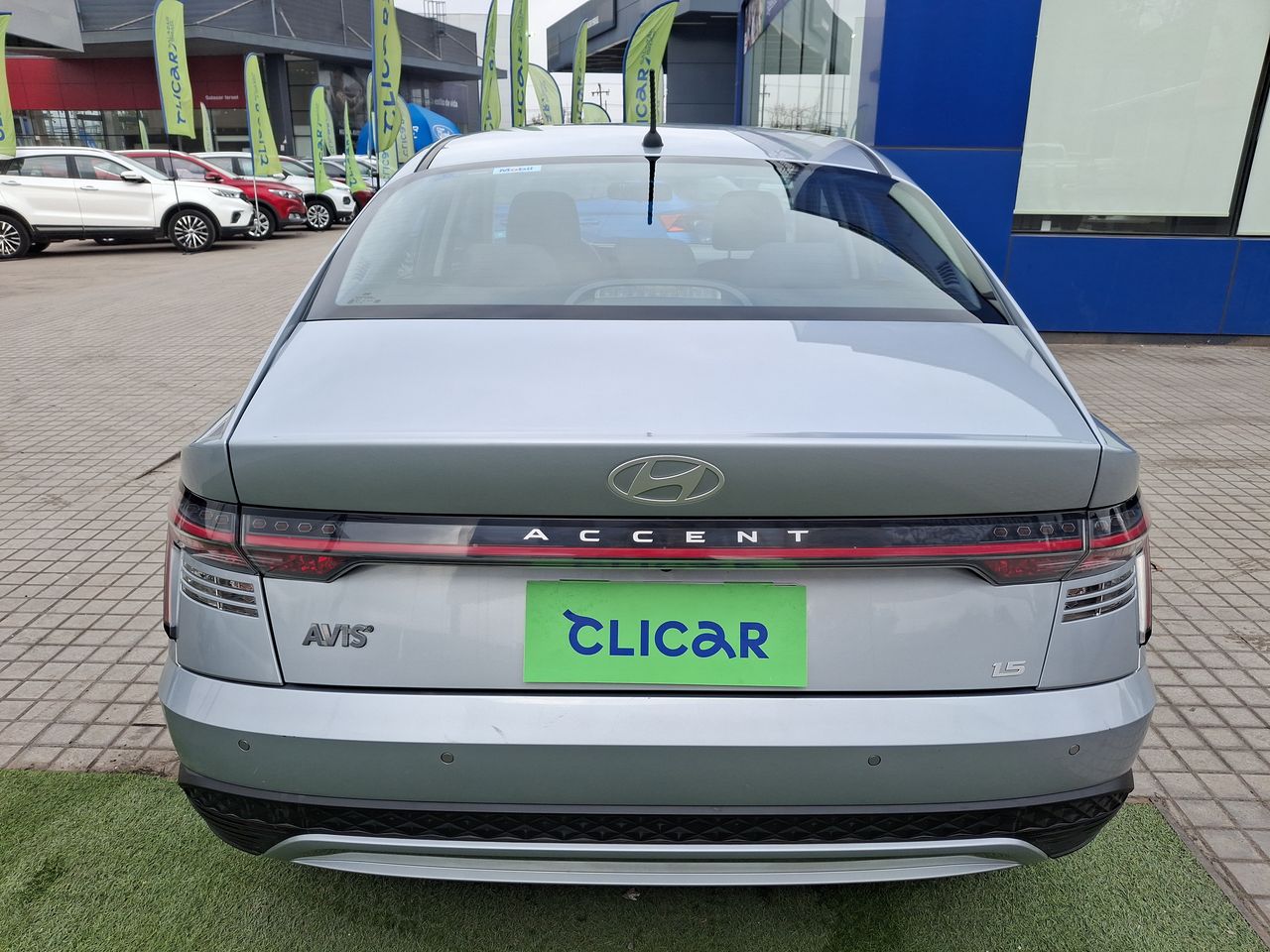HYUNDAI - 6
