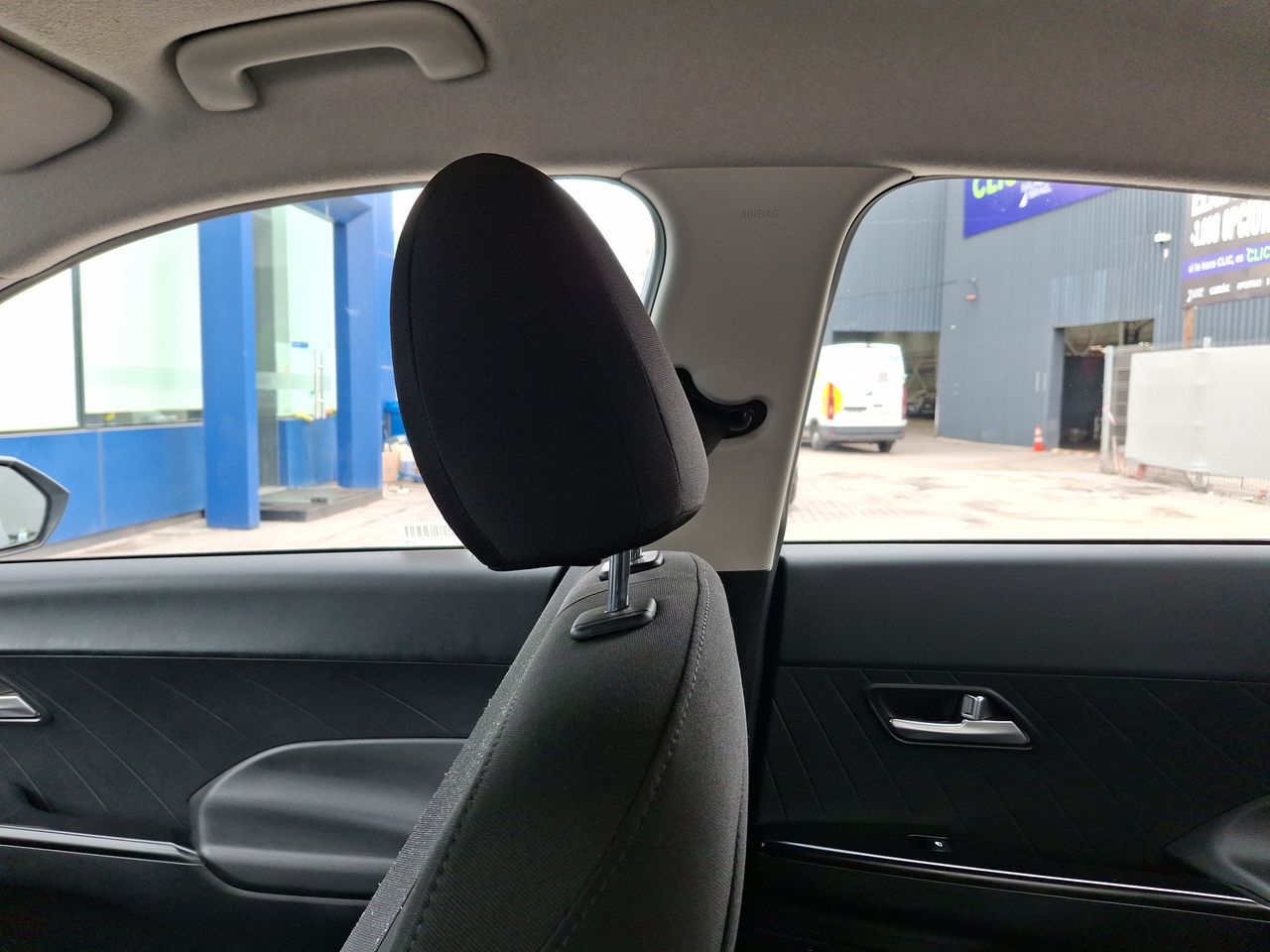 HYUNDAI - 11