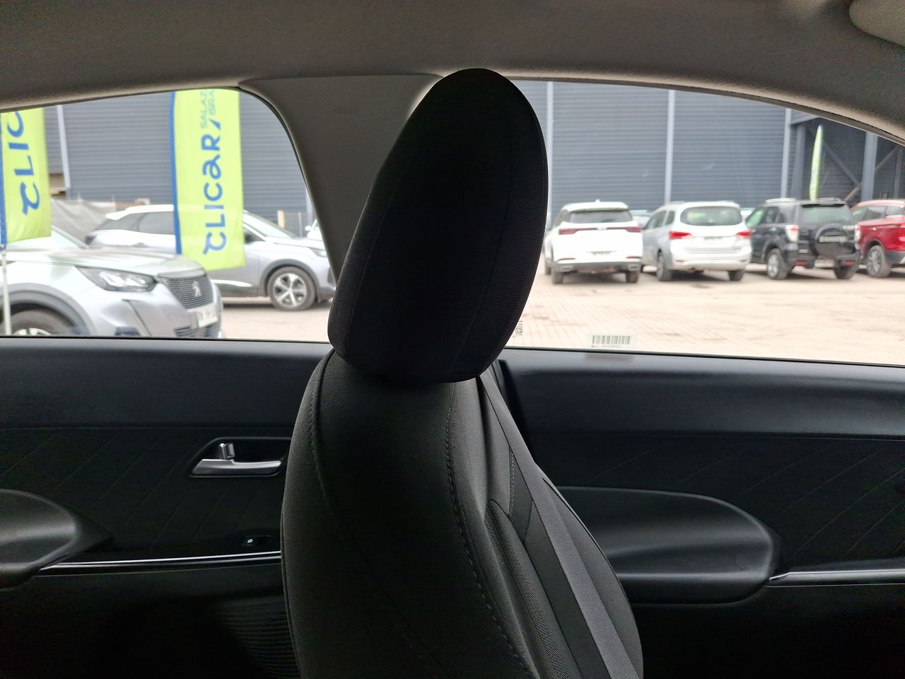 HYUNDAI - 15