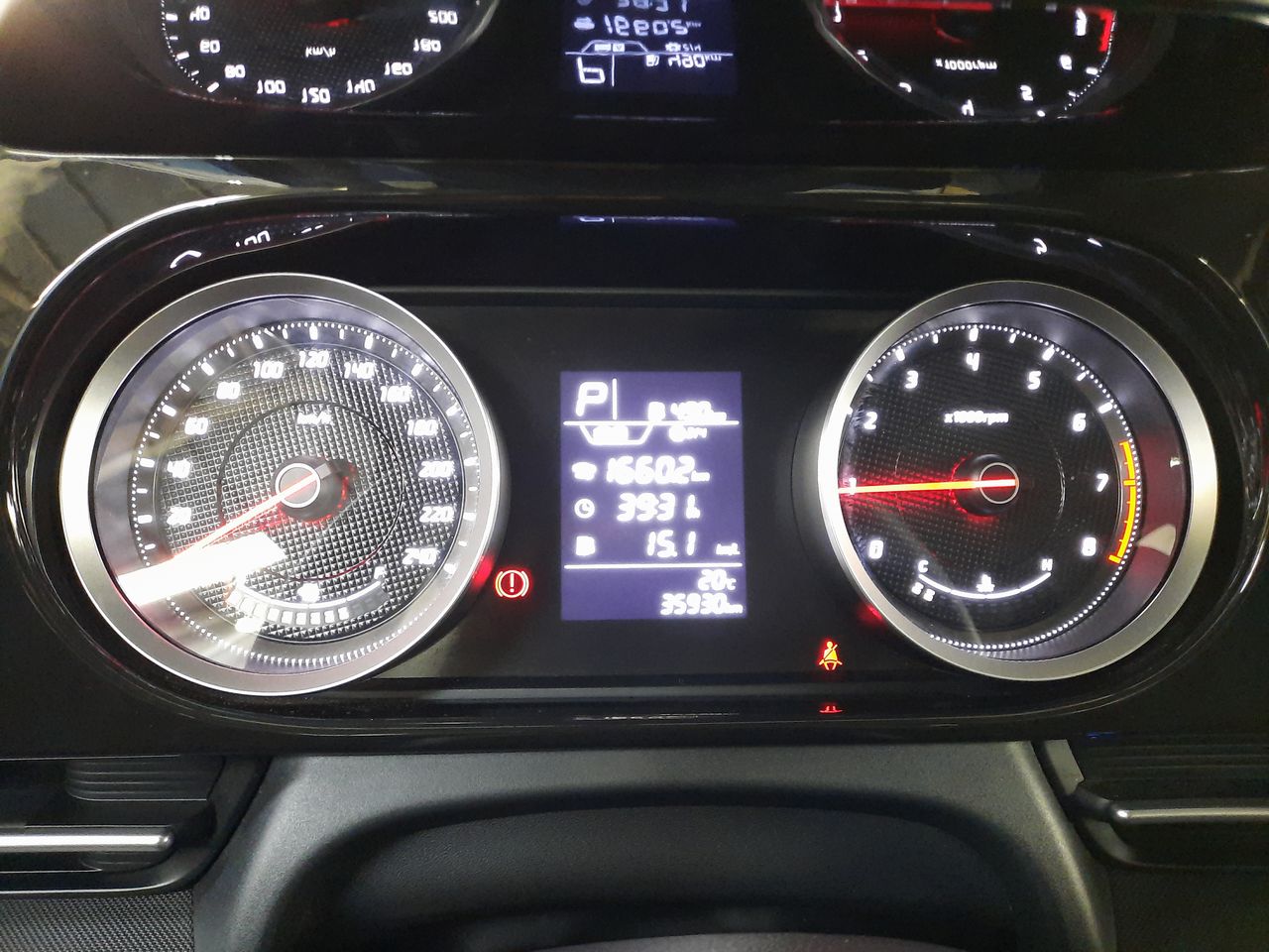 HYUNDAI - 28