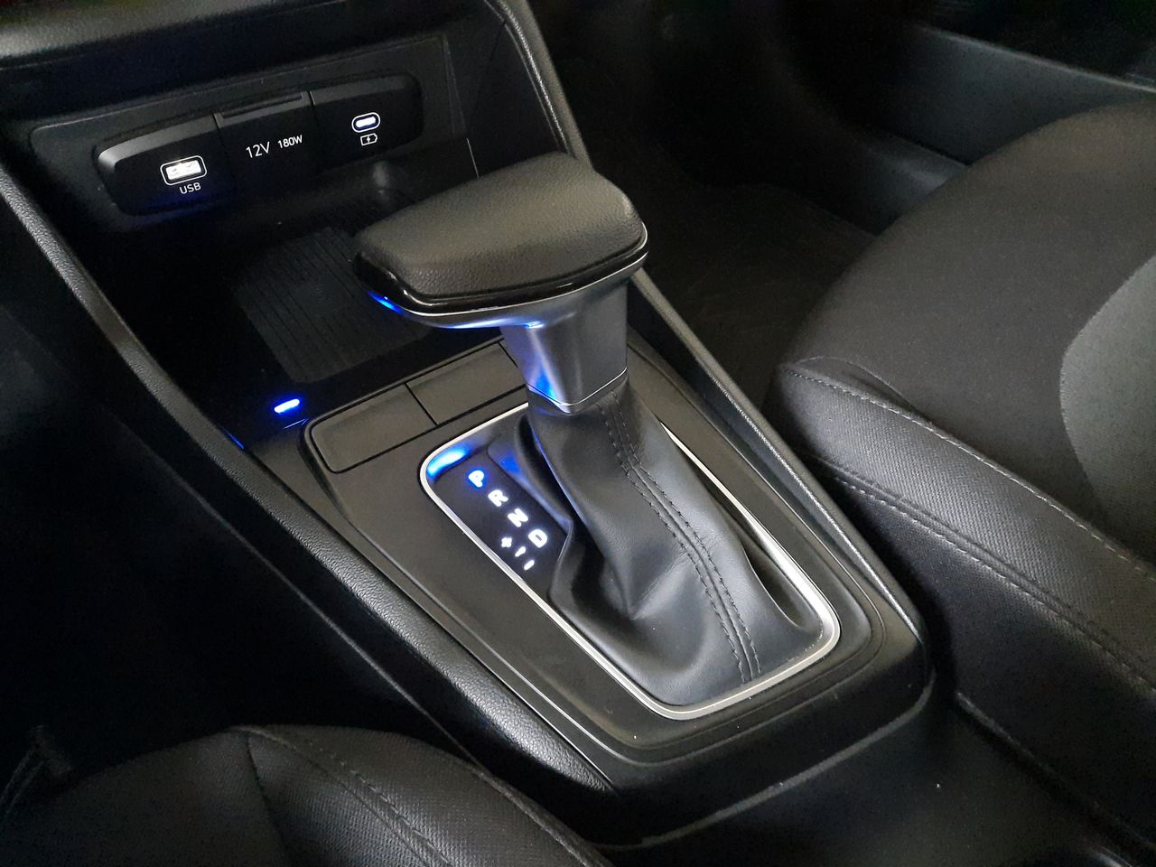 HYUNDAI - 32