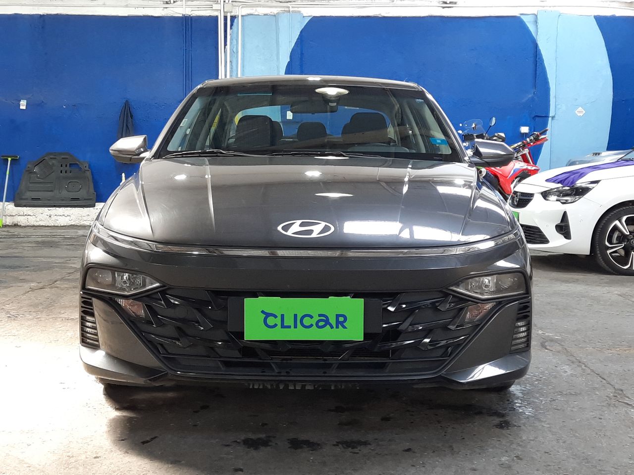HYUNDAI - 2