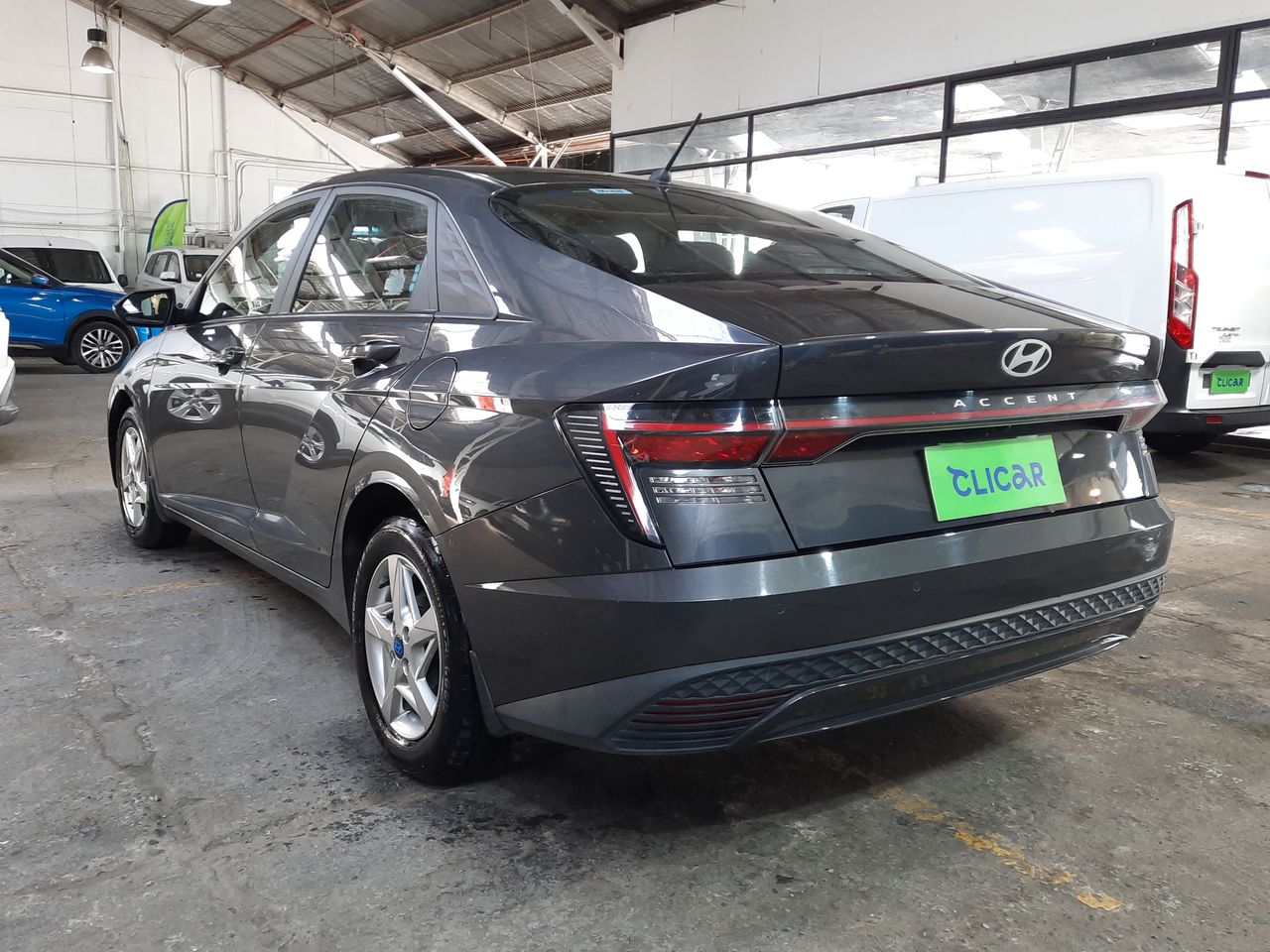HYUNDAI - 5