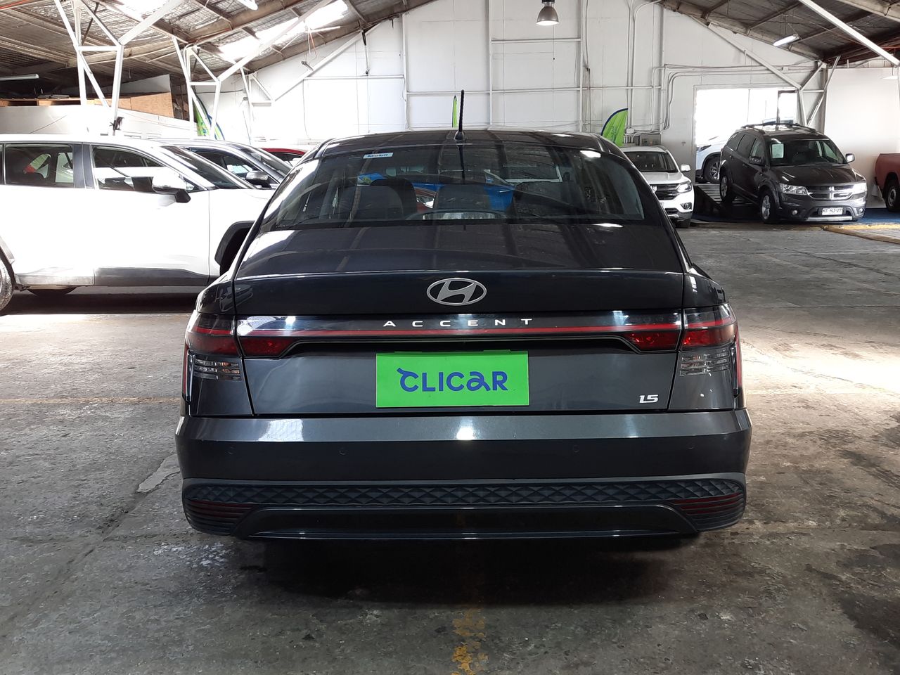 HYUNDAI - 6