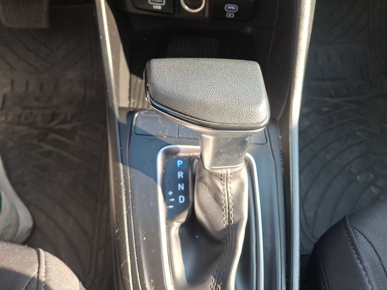 Hyundai Accent — foto 20 de 21