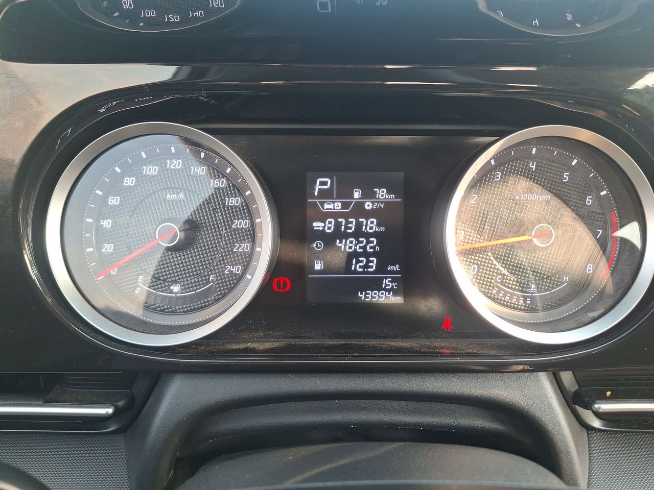 Hyundai Accent — foto 16 de 21