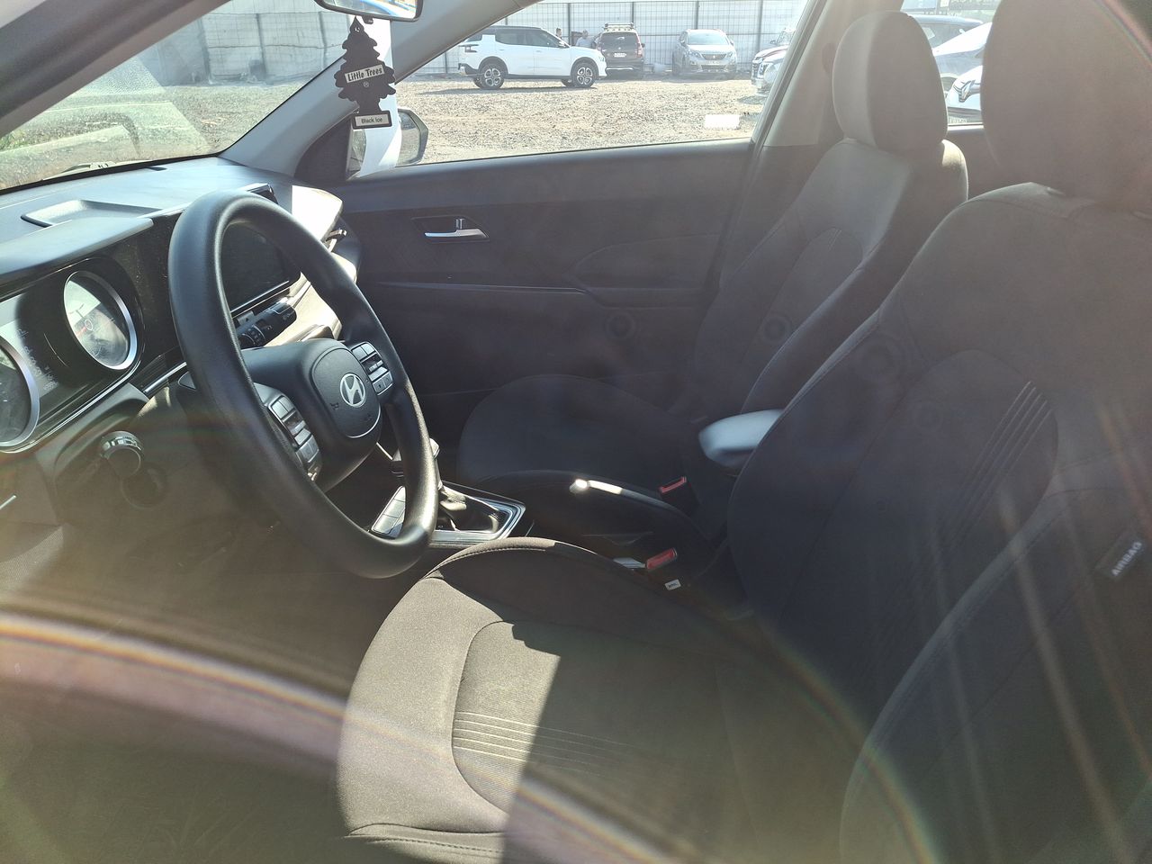 HYUNDAI - 3