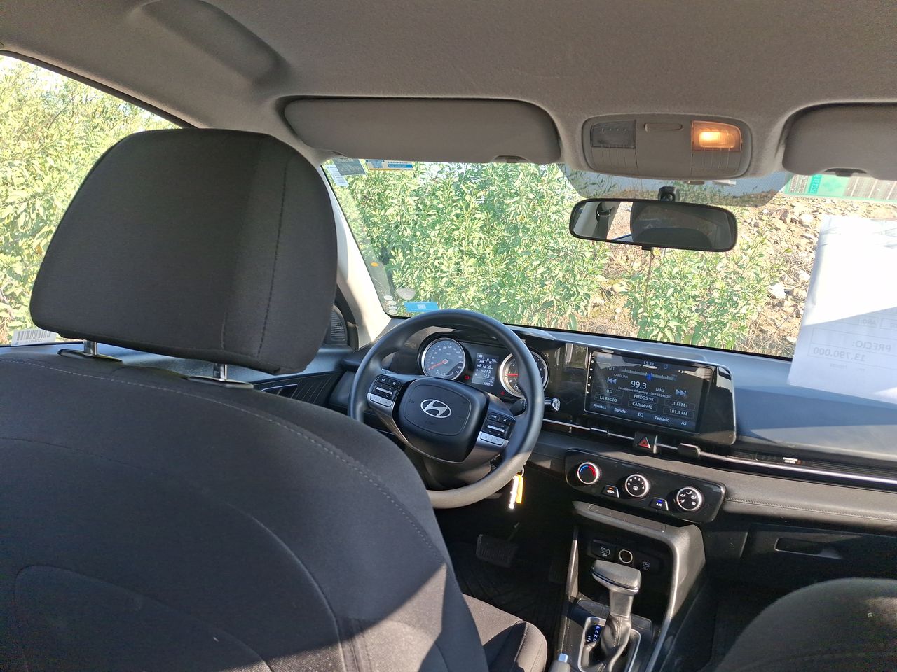 Hyundai Accent — foto 9 de 21