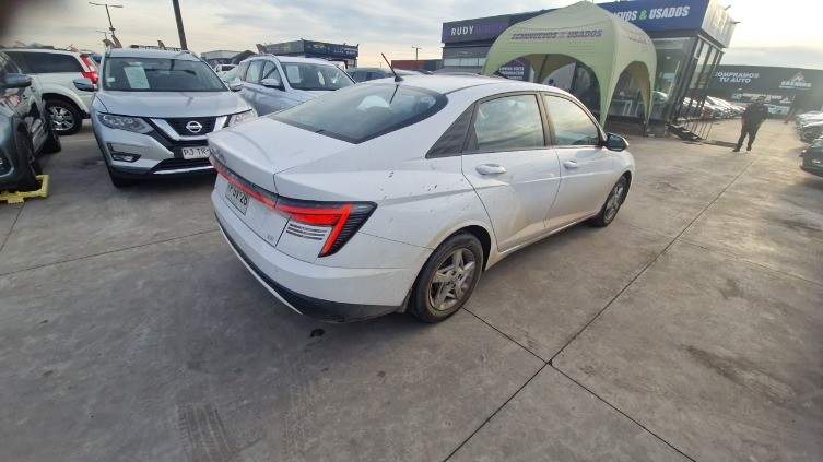 HYUNDAI - 3