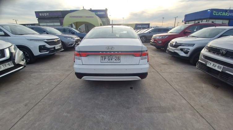 HYUNDAI - 4