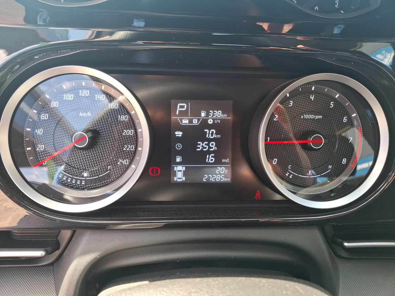 HYUNDAI - 27