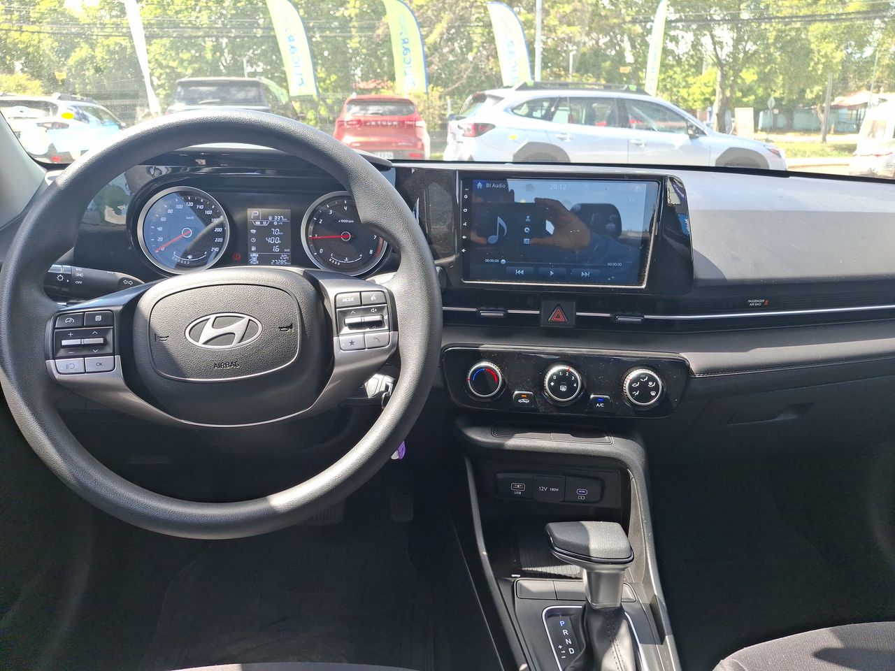 HYUNDAI - 32