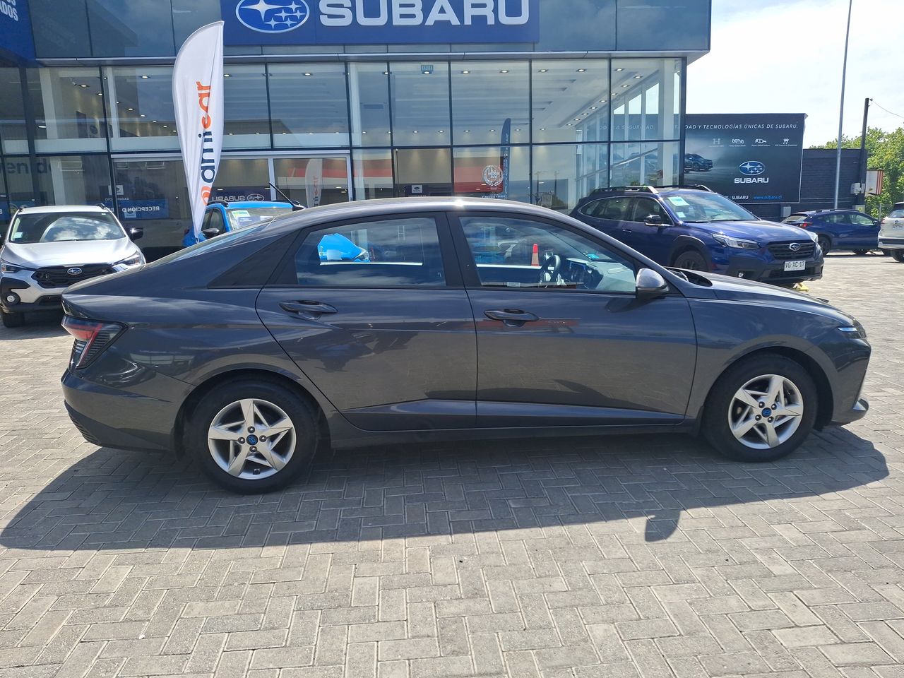 HYUNDAI - 8