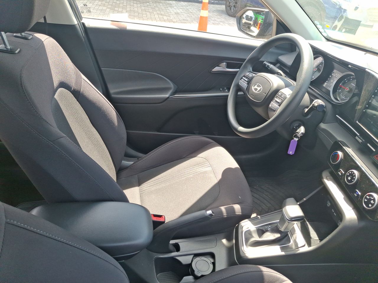 HYUNDAI - 15