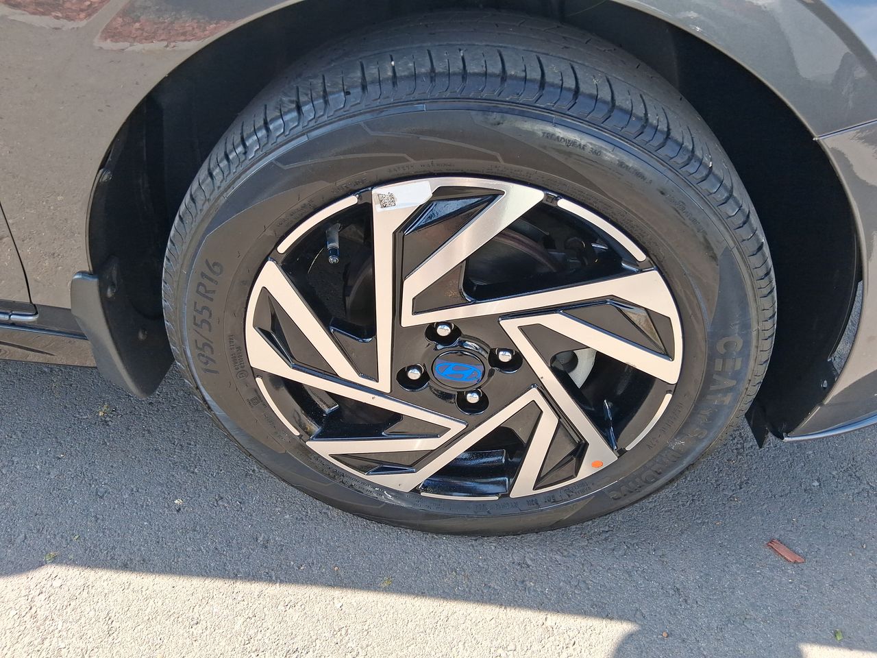 HYUNDAI - 17