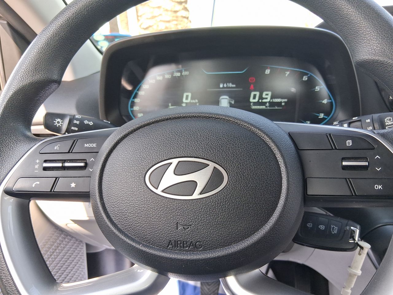 HYUNDAI - 26
