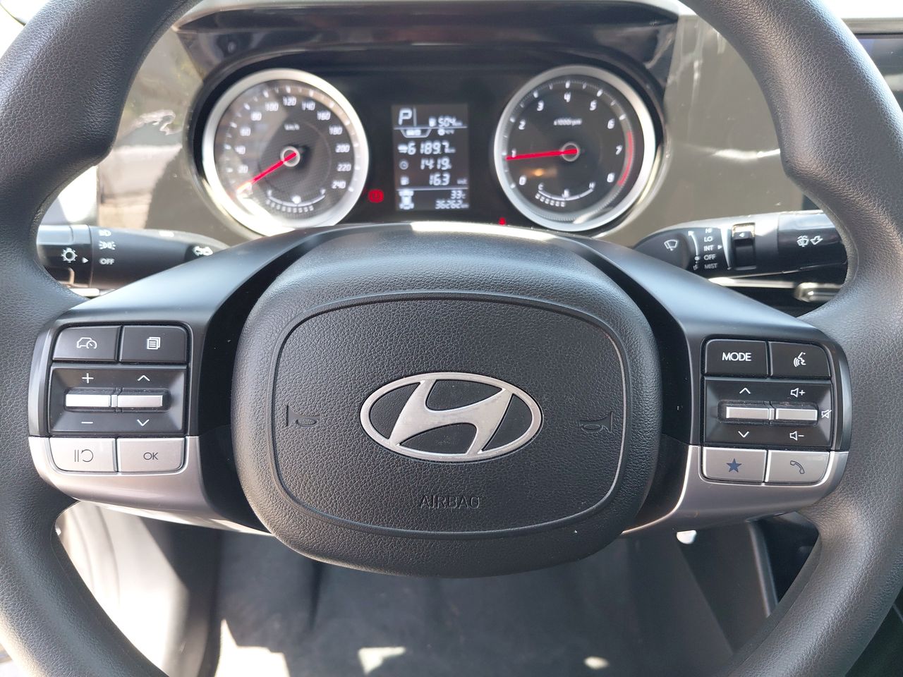 HYUNDAI - 25