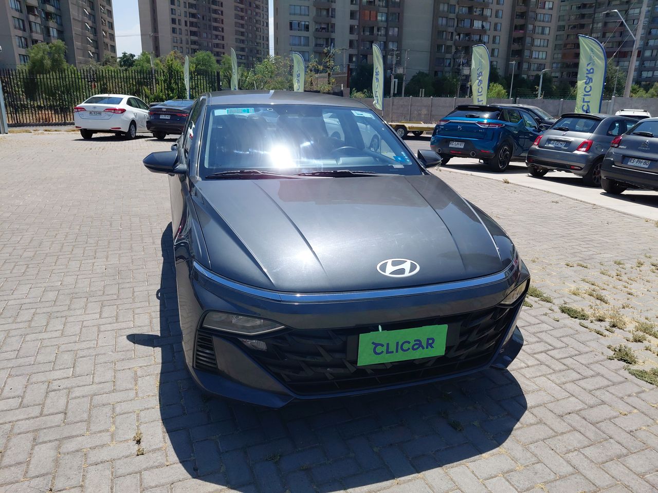 HYUNDAI - 2
