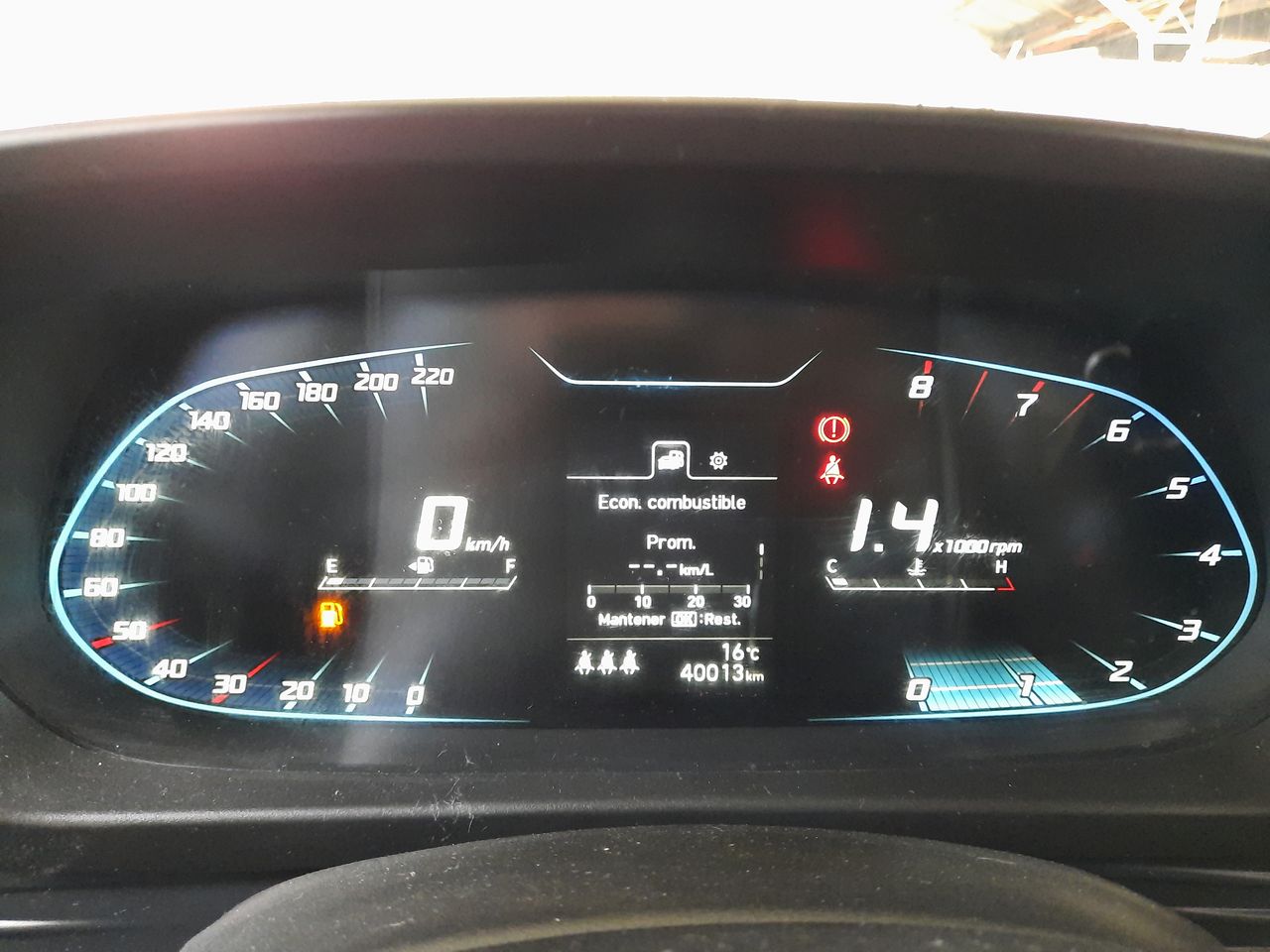 HYUNDAI - 27