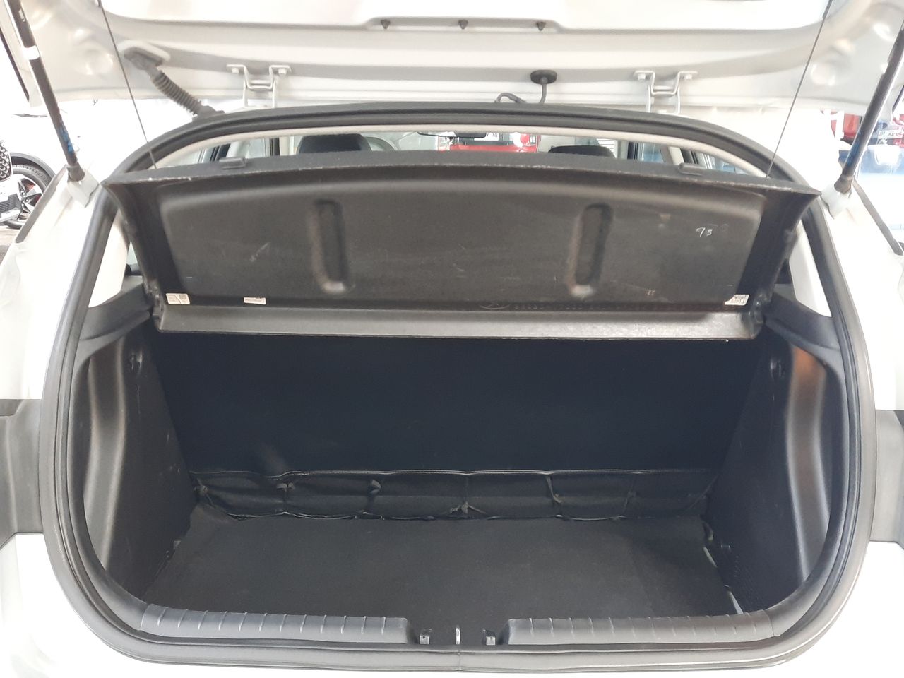 HYUNDAI - 21